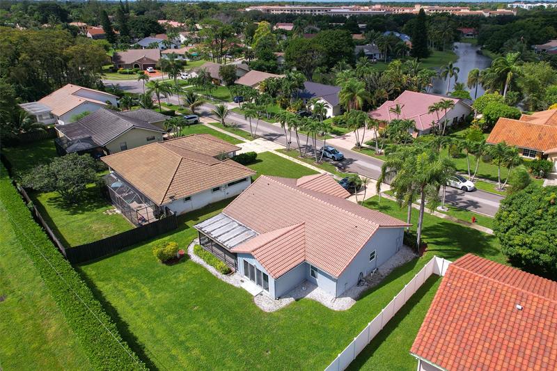 Image 33 of 33 For 21314 Chinaberry Dr