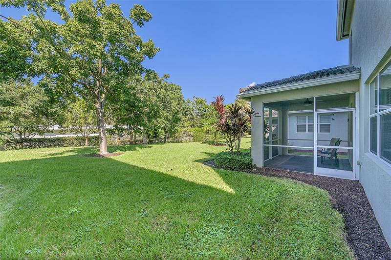 Image 35 of 43 For 964 Banyan Dr