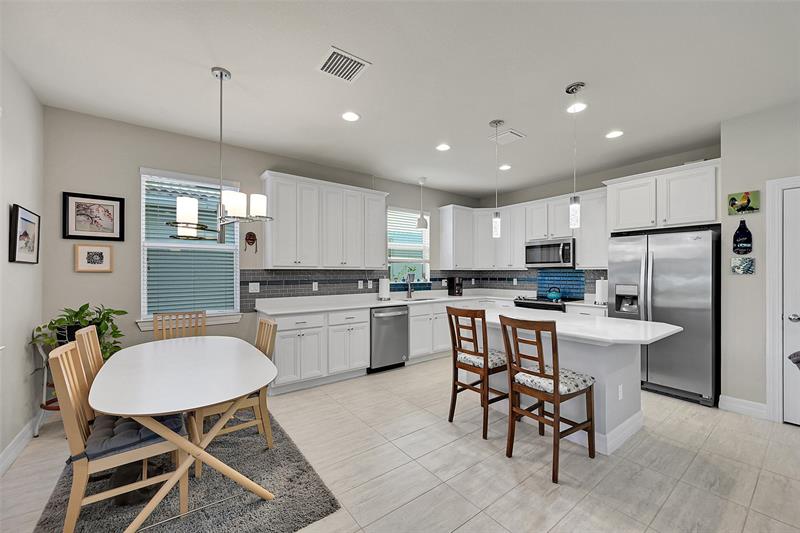 Image 7 of 43 For 964 Banyan Dr