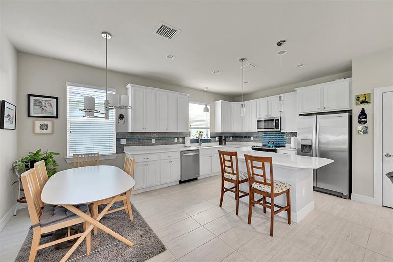 Image 8 of 43 For 964 Banyan Dr