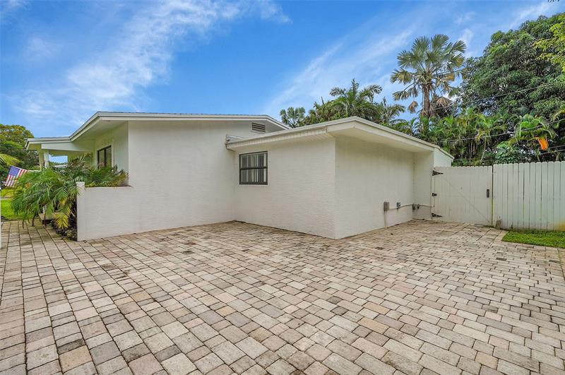 Image 46 of 48 For 400 26th Dr  