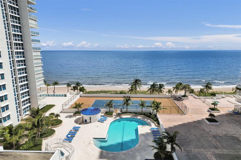 Image 36 of 59 For 1360 Ocean Blvd  708