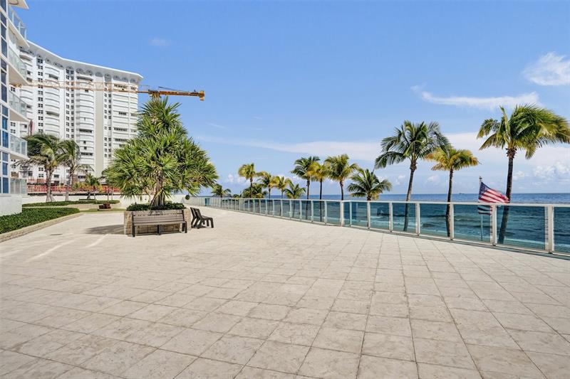Image 38 of 59 For 1360 Ocean Blvd  708