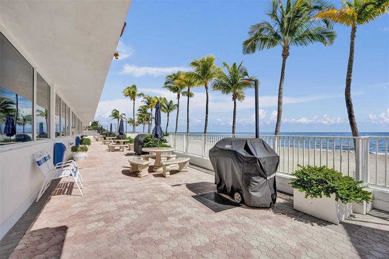 Image 39 of 59 For 1360 Ocean Blvd  708
