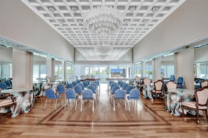 Image 44 of 59 For 1360 Ocean Blvd  708