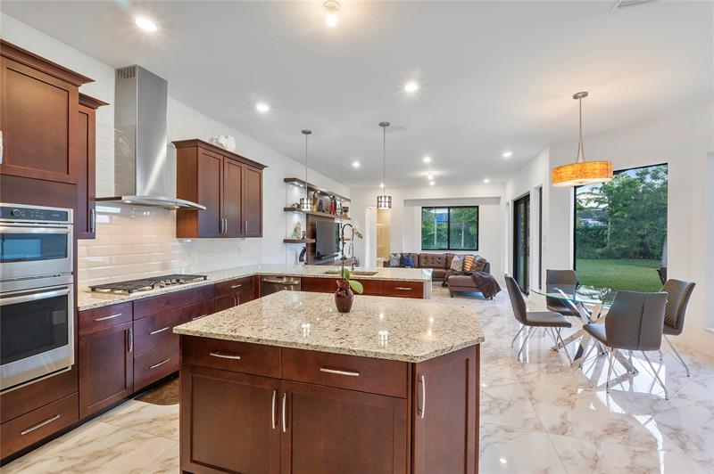 Image 13 of 82 For 10472 Cobalt Ct