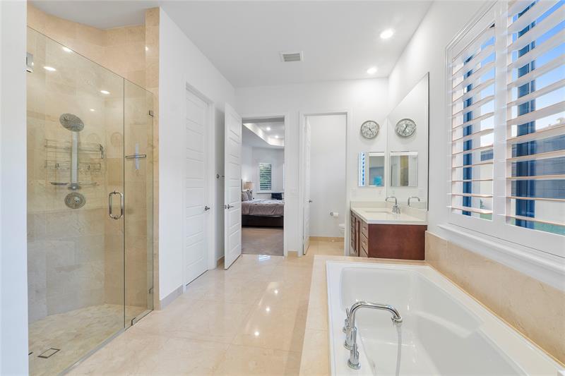 Image 22 of 82 For 10472 Cobalt Ct