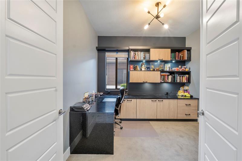 Image 32 of 82 For 10472 Cobalt Ct