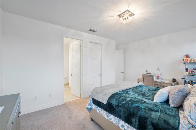 Image 37 of 82 For 10472 Cobalt Ct