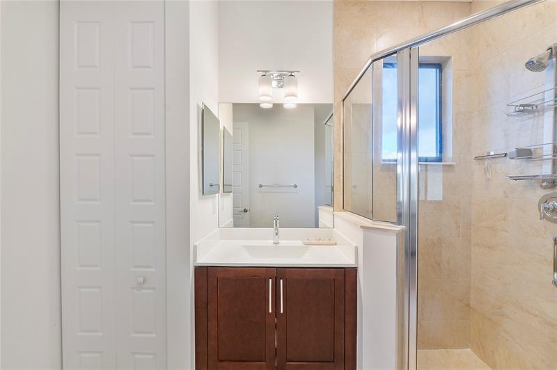 Image 40 of 82 For 10472 Cobalt Ct