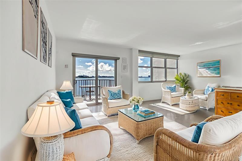 Image 19 of 63 For 11930 Bayshore Dr  404