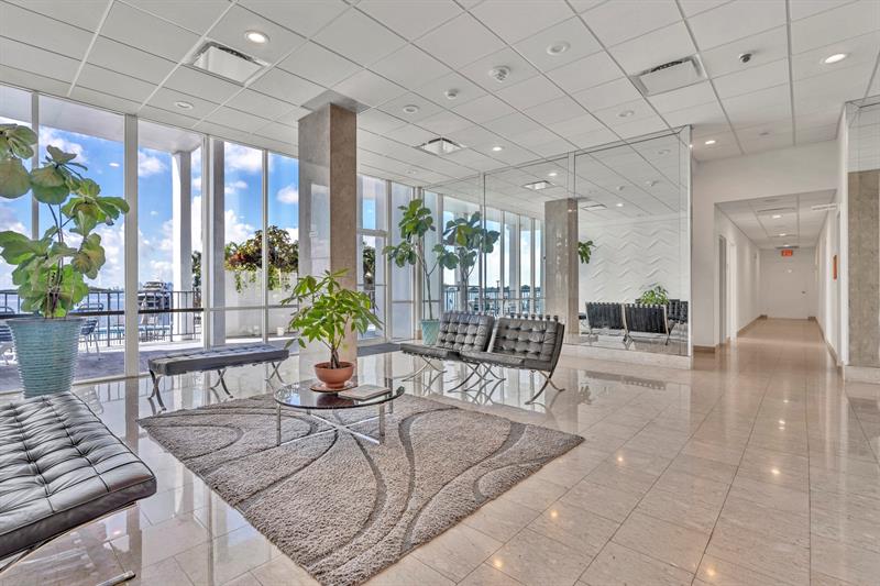 Image 48 of 63 For 11930 Bayshore Dr  404