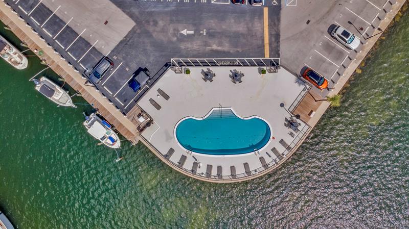 Image 7 of 63 For 11930 Bayshore Dr  404
