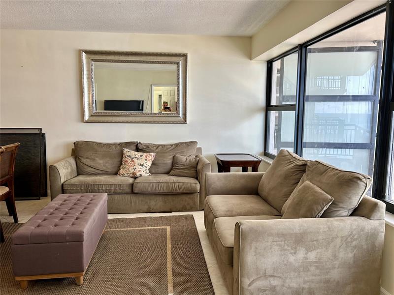 Image 14 of 30 For 3800 Galt Ocean Dr  803