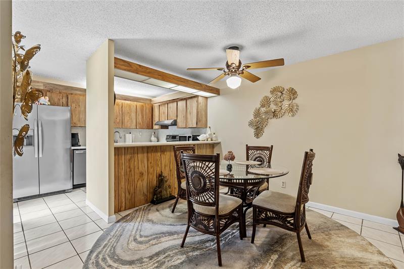 Image 12 of 39 For 581 Springdale Cir  58-a
