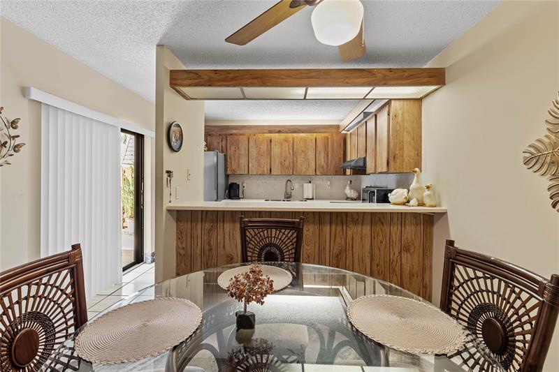 Image 14 of 39 For 581 Springdale Cir  58-a