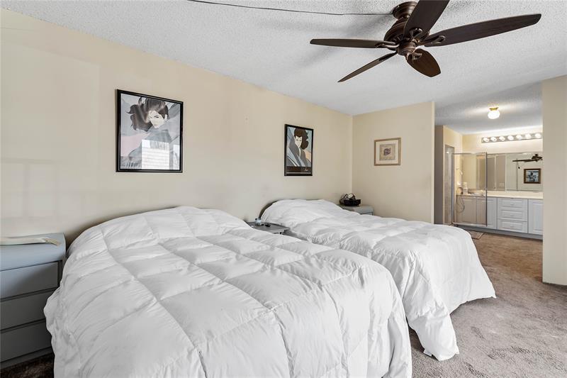Image 18 of 39 For 581 Springdale Cir  58-a