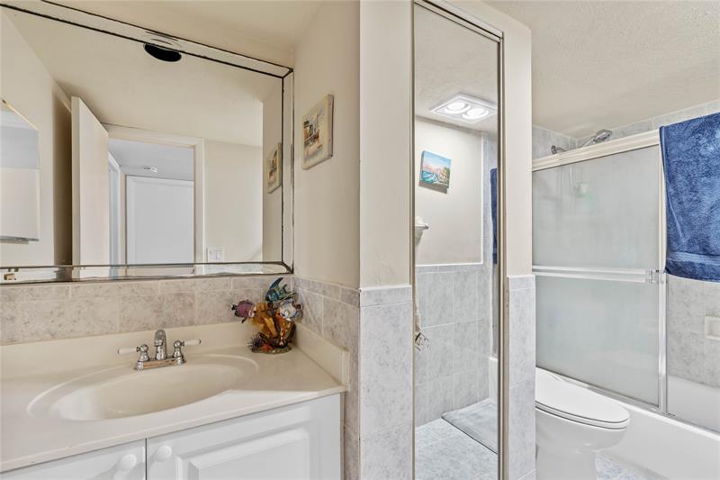 Image 25 of 39 For 581 Springdale Cir  58-a