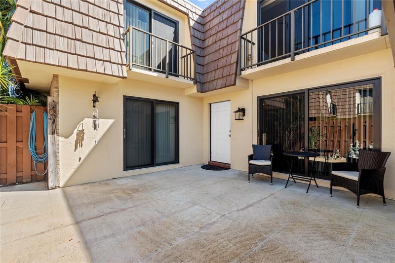 Image 4 of 39 For 581 Springdale Cir  58-a
