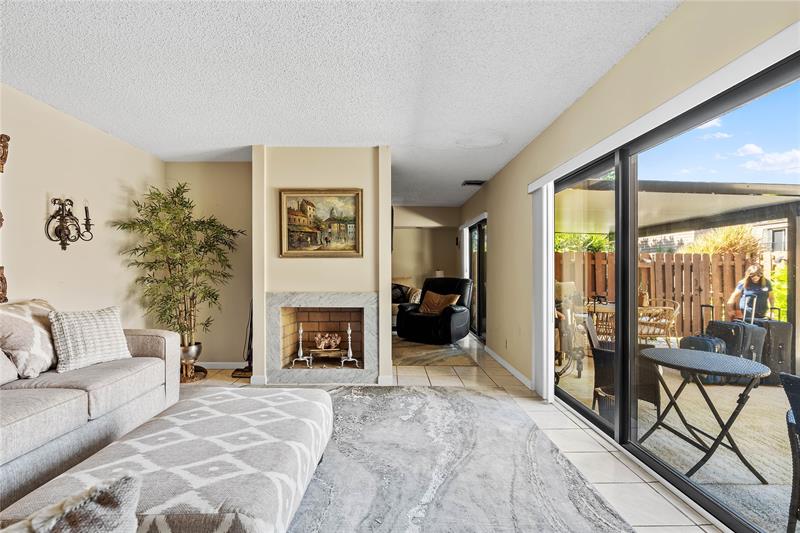 Image 9 of 39 For 581 Springdale Cir  58-a