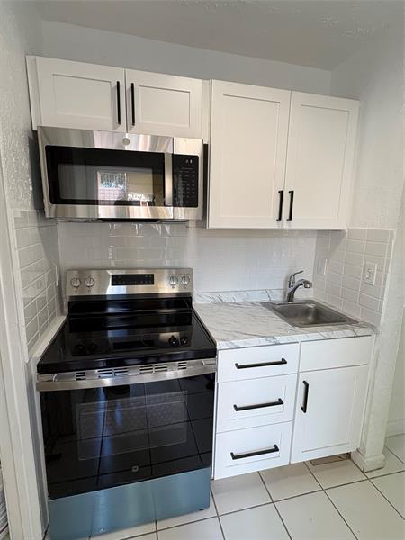 Image 5 of 6 For 9200 38th Dr  1a