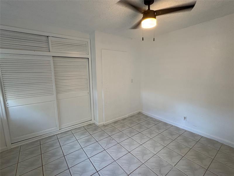 Image 6 of 6 For 9200 38th Dr  1a