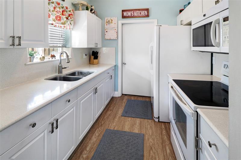 Image 6 of 16 For 719 79th Ave