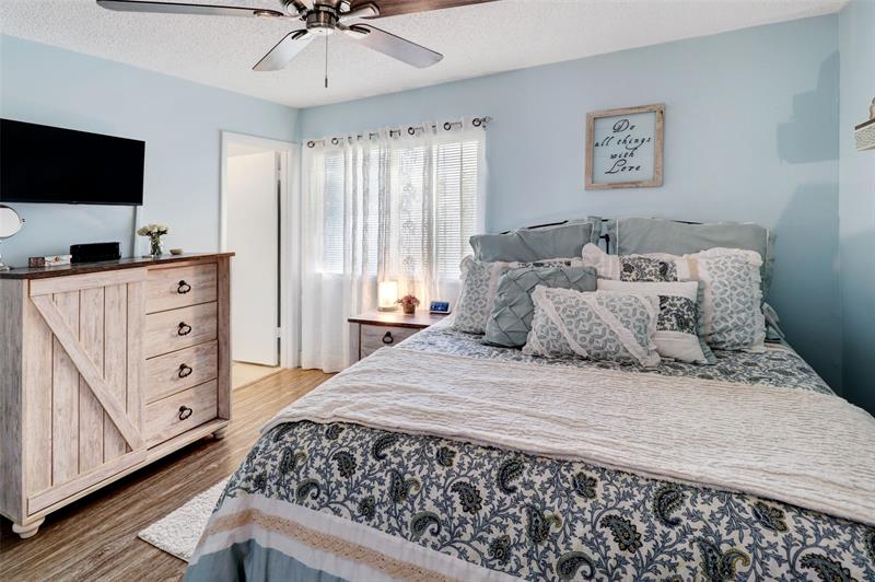 Image 9 of 16 For 719 79th Ave