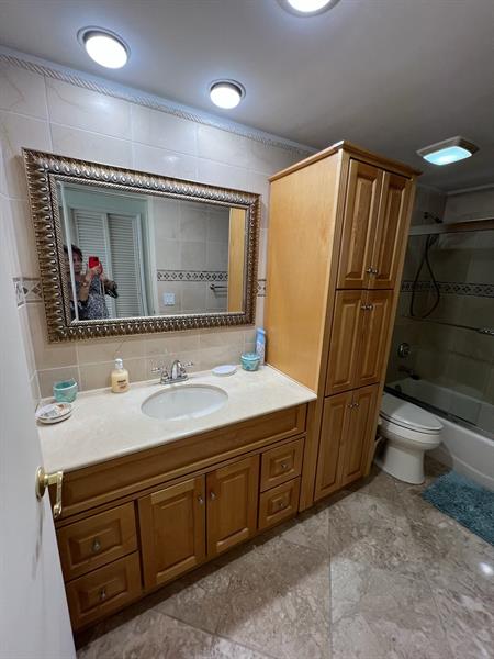 Image 22 of 27 For 3800 Galt Ocean Dr  215