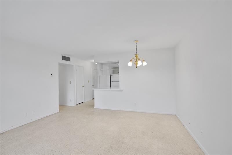 Image 23 of 42 For 2624 32nd St  217