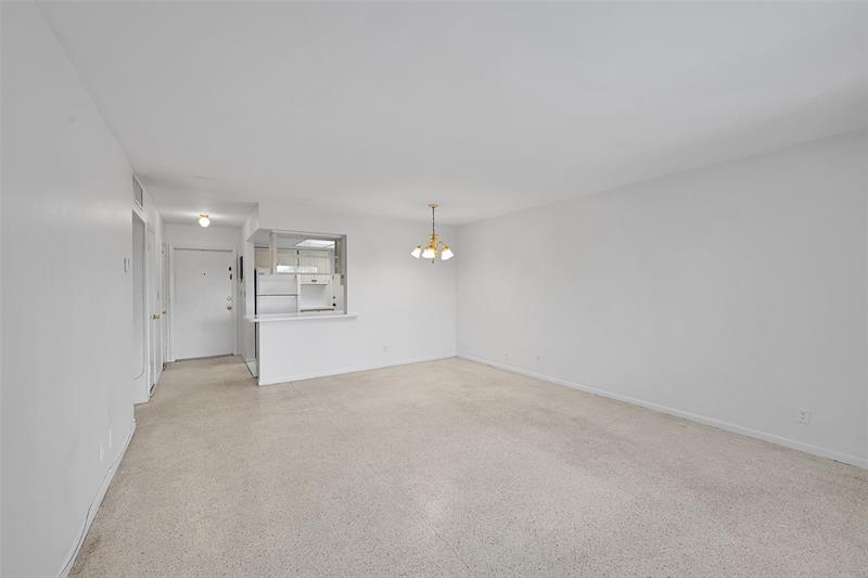 Image 26 of 42 For 2624 32nd St  217