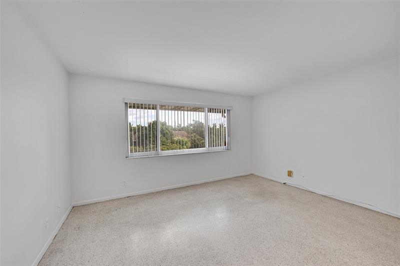 Image 28 of 42 For 2624 32nd St  217