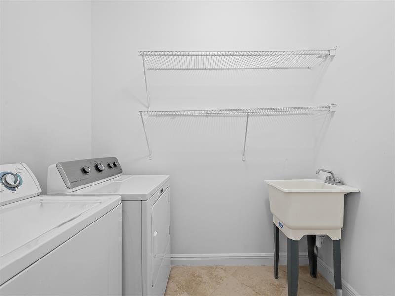 Image 27 of 35 For 802 13th Street