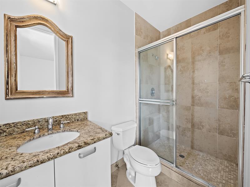 Image 31 of 35 For 802 13th Street