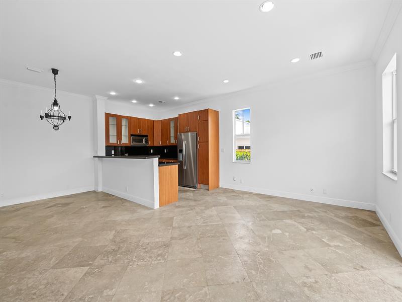 Image 6 of 35 For 802 13th Street