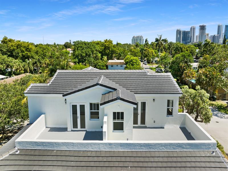 Image 16 of 37 For 802 13th Street