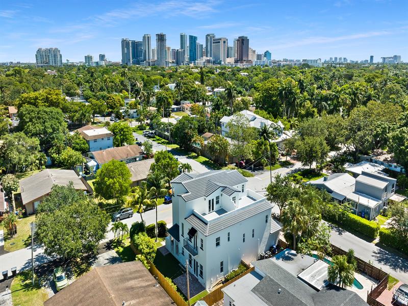 Image 17 of 37 For 802 13th Street