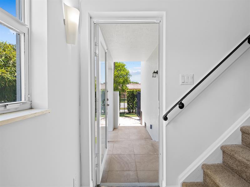 Image 22 of 37 For 802 13th Street