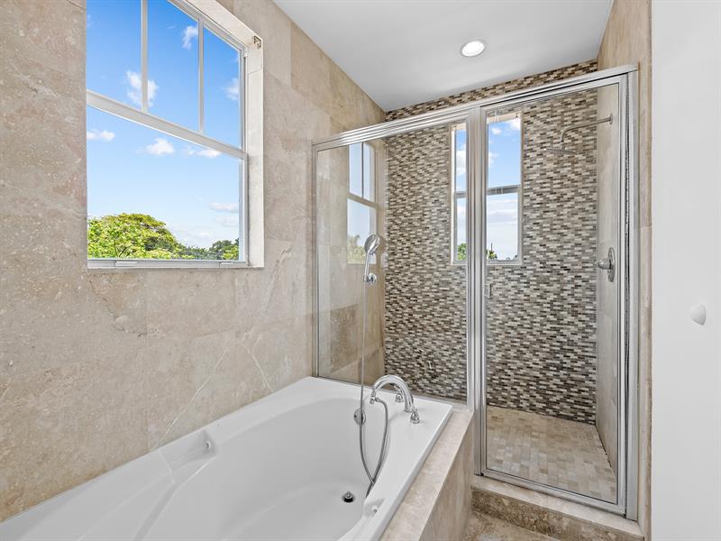 Image 26 of 37 For 802 13th Street