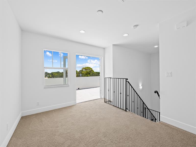 Image 32 of 37 For 802 13th Street