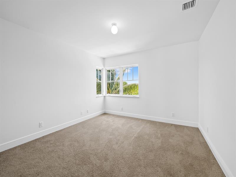 Image 35 of 37 For 802 13th Street