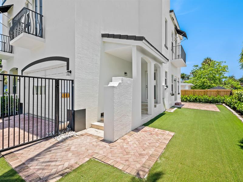 Image 4 of 37 For 802 13th Street