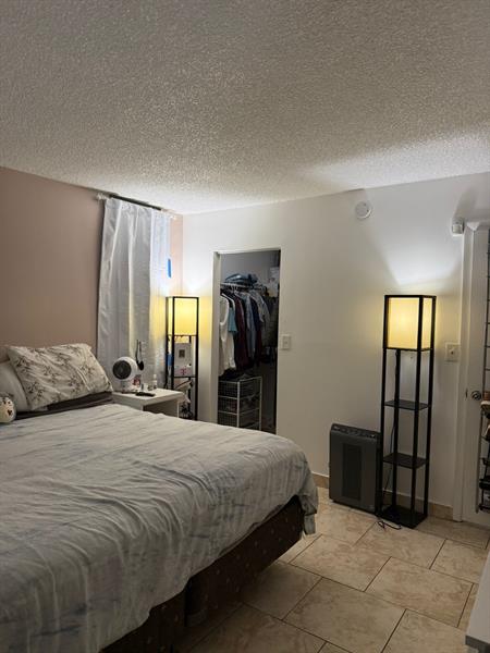 Image 10 of 33 For 801 Lyons Rd  19108