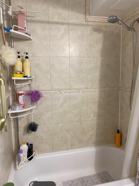 Image 13 of 33 For 801 Lyons Rd  19108