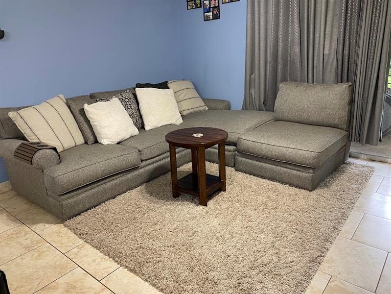 Image 3 of 33 For 801 Lyons Rd  19108