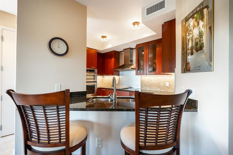 Image 11 of 32 For 2401 Ocean Blvd  403