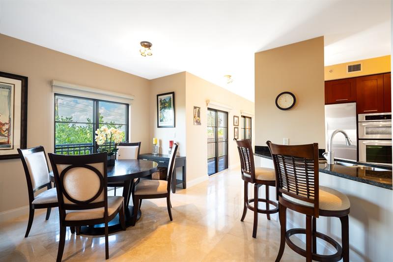 Image 13 of 32 For 2401 Ocean Blvd  403
