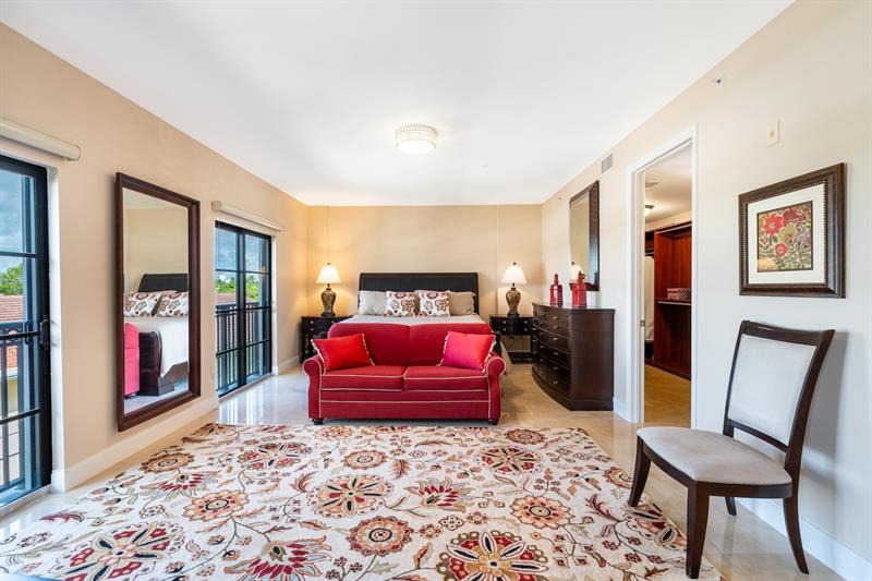 Image 14 of 32 For 2401 Ocean Blvd  403