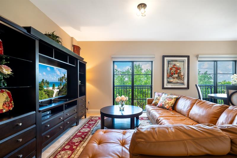 Image 6 of 32 For 2401 Ocean Blvd  403