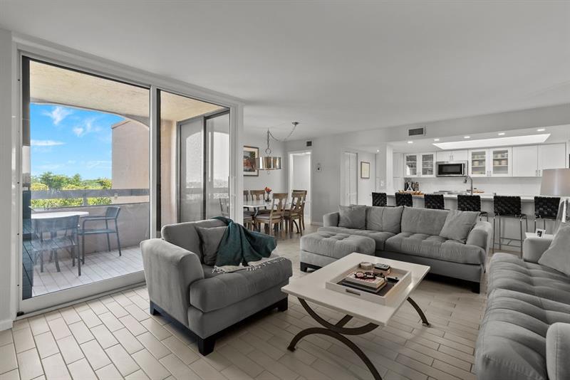 Image 12 of 47 For 500 Egret Circle  8507